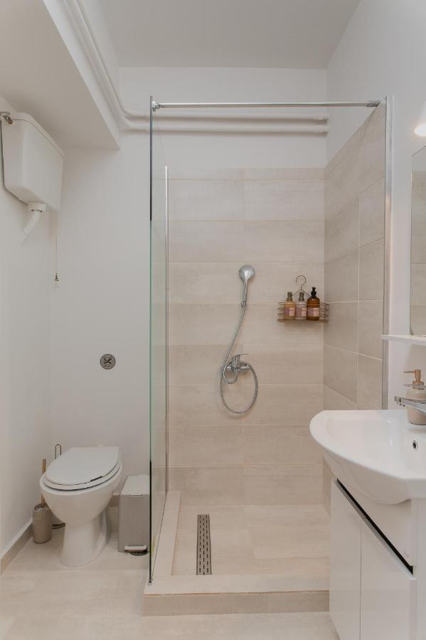 Sis Urban Apartments Athens Exterior photo